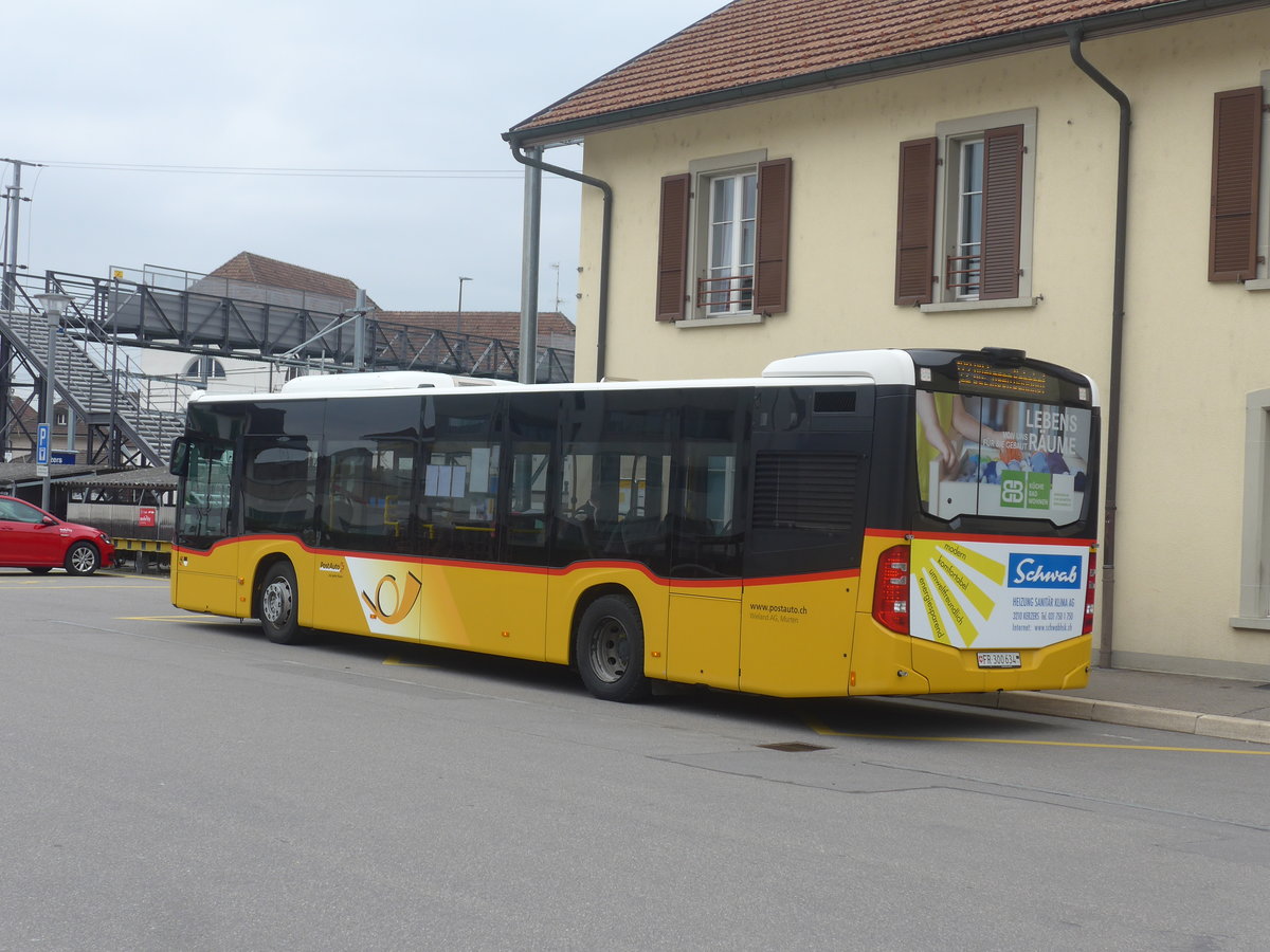 (215'451) - Wieland, Murten - FR 300'634 - Mercedes am 22. M�rz 2020 beim Bahnhof Kerzers