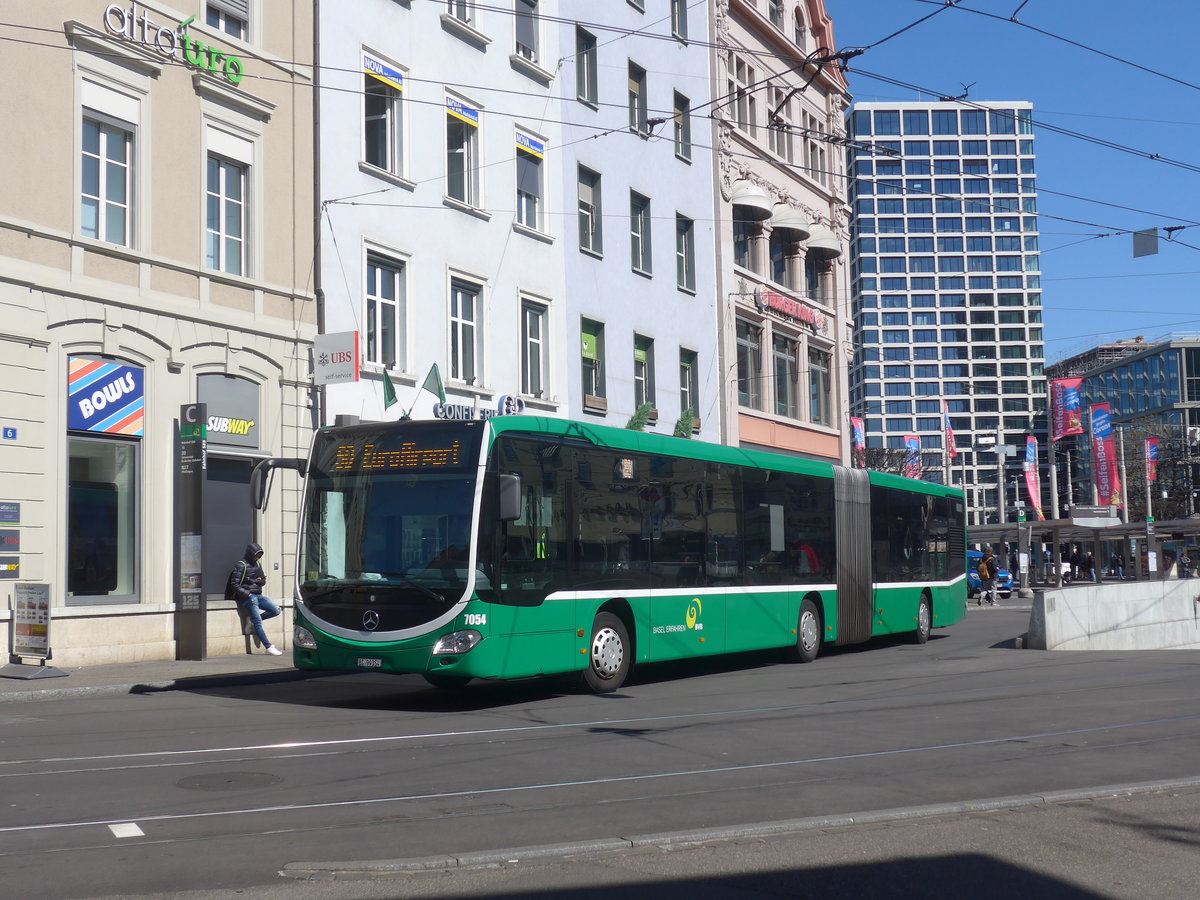 (215'749) - BVB Basel - Nr. 7054/BS 99'354 - Mercedes am 31. M�rz 2020 beim Bahnhof Basel