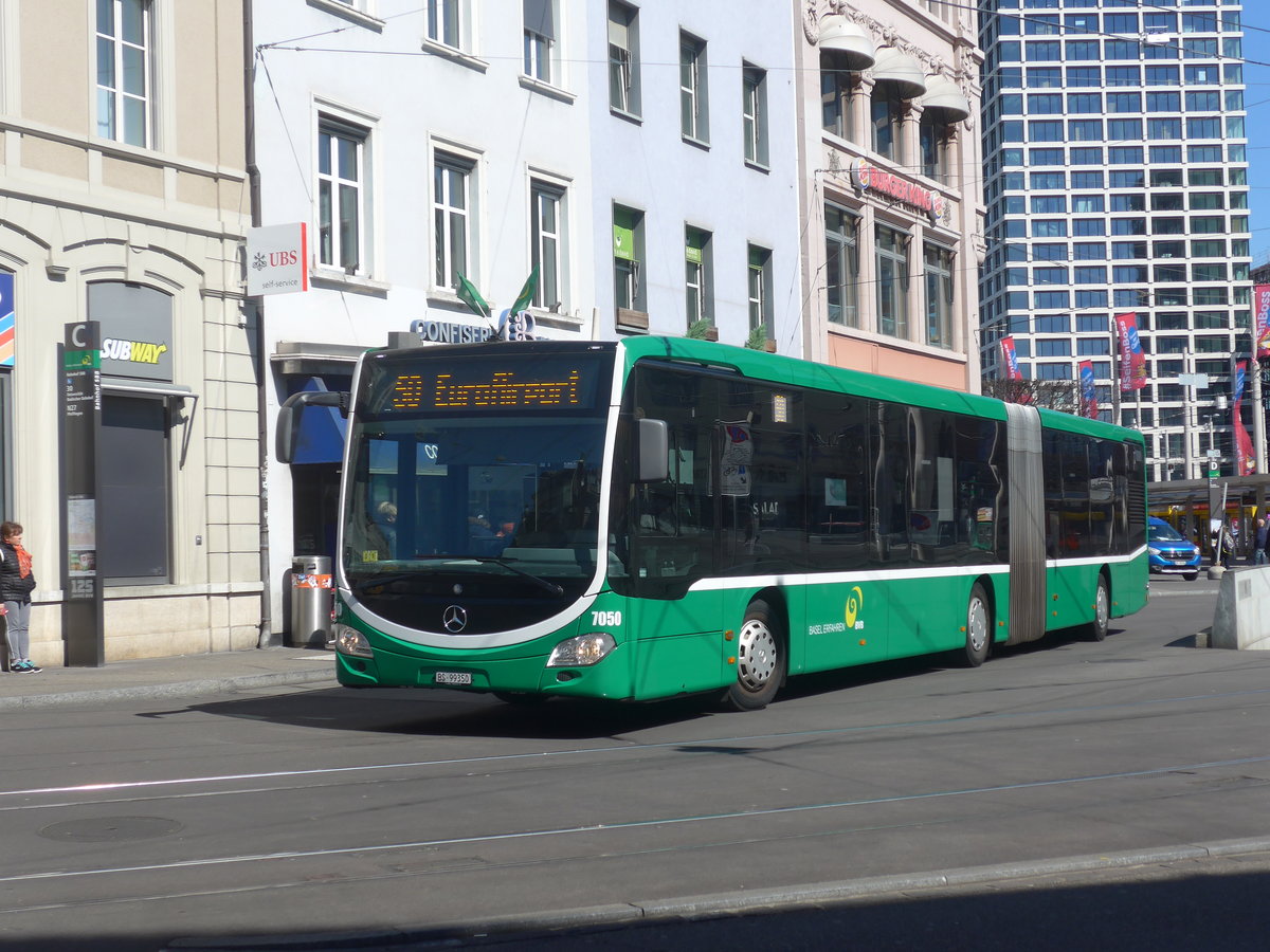(215'754) - BVB Basel - Nr. 7050/BS 99'350 - Mercedes am 31. M�rz 2020 beim Bahnhof Basel