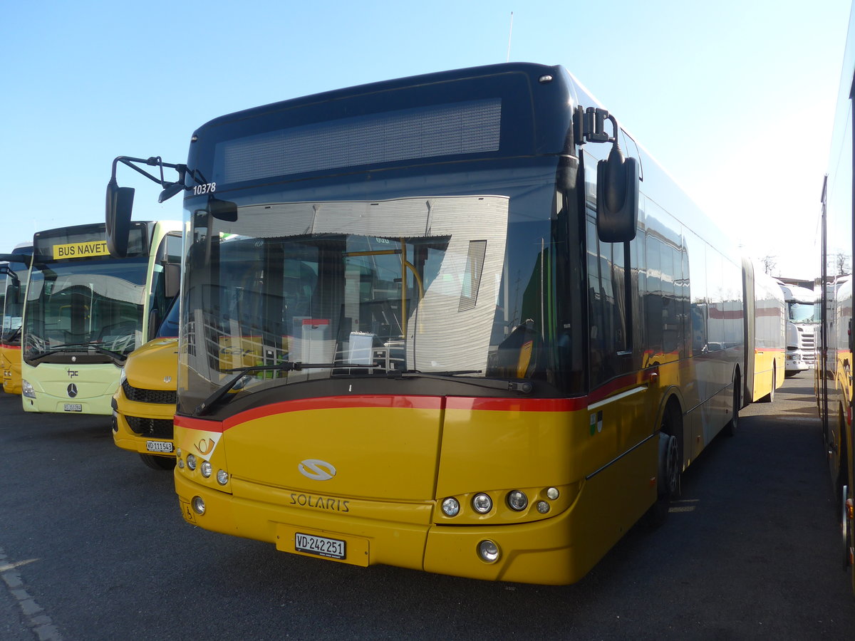 (215'856) - CarPostal Ouest - VD 242'251 - Solaris (ex TPB, S�deilles) am 4. April 2020 in Kerzers, Interbus