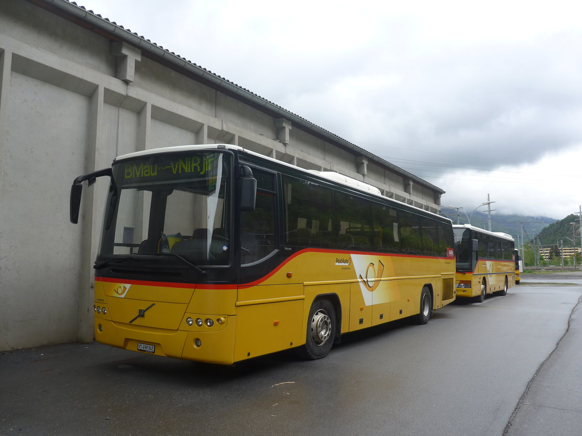 (216'652) - PostAuto Wallis - VS 498'945 - Volvo (ex PostAuto Graub�nden GR 180'030; ex Reptrans, Salouf; ex PostAuto Graub�nden GR 102'313) am 2. Mai 2020 bei Brig