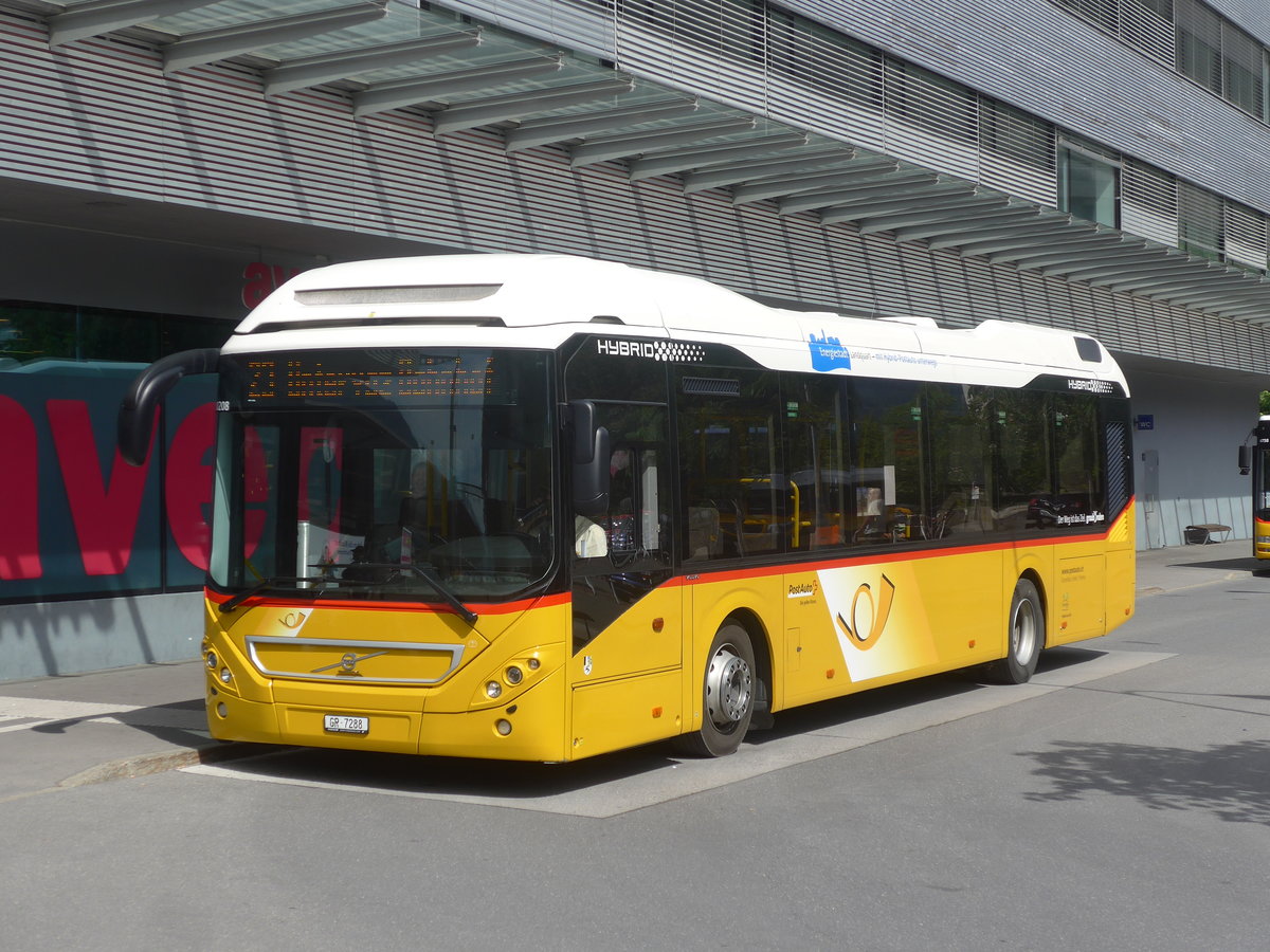(217'183) - D�nser, Trimmis - GR 7288 - Volvo am 23. Mai 2020 beim Bahnhof Landquart