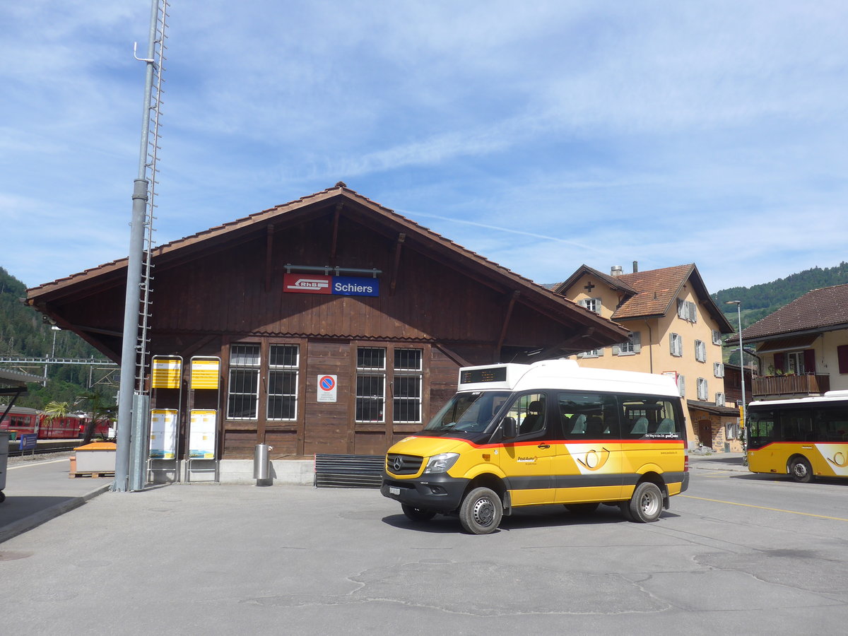 (217'194) - PostAuto Graub�nden - GR 168'863 - Mercedes am 23. Mai 2020 beim Bahnhof Schiers