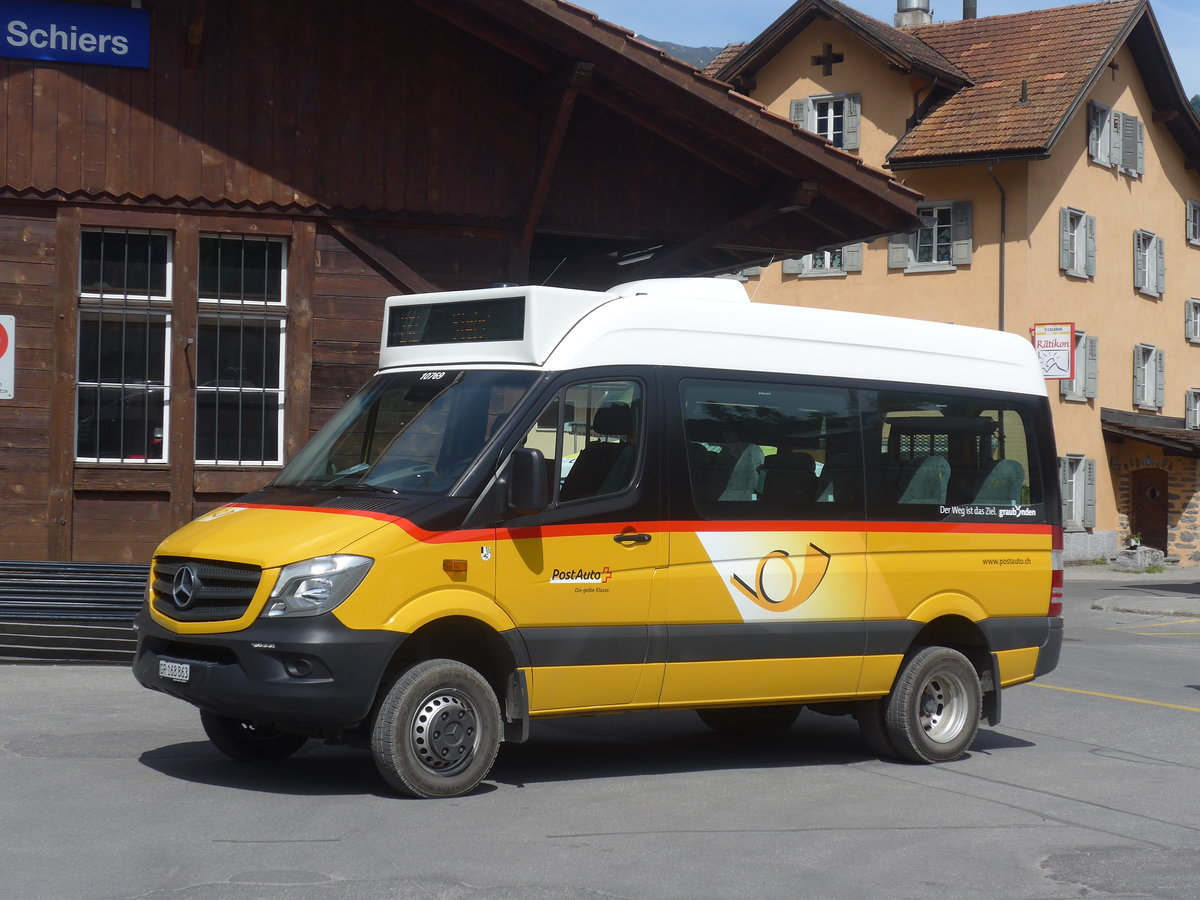(217'195) - PostAuto Graub�nden - GR 168'863 - Mercedes am 23. Mai 2020 beim Bahnhof Schiers