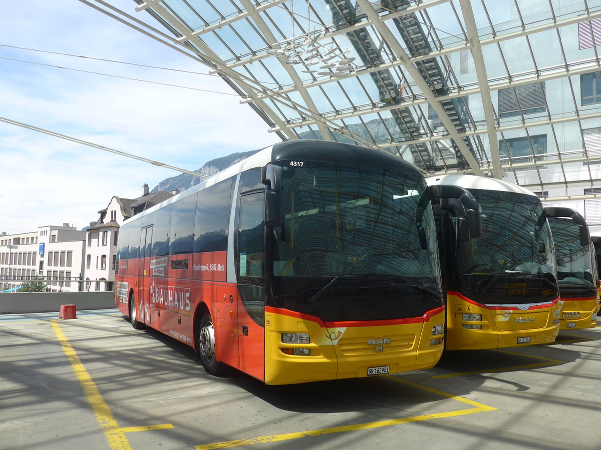 (217'217) - PostAuto Graub�nden - GR 162'981 - MAN am 23. Mai 2020 in Chur, Postautostation