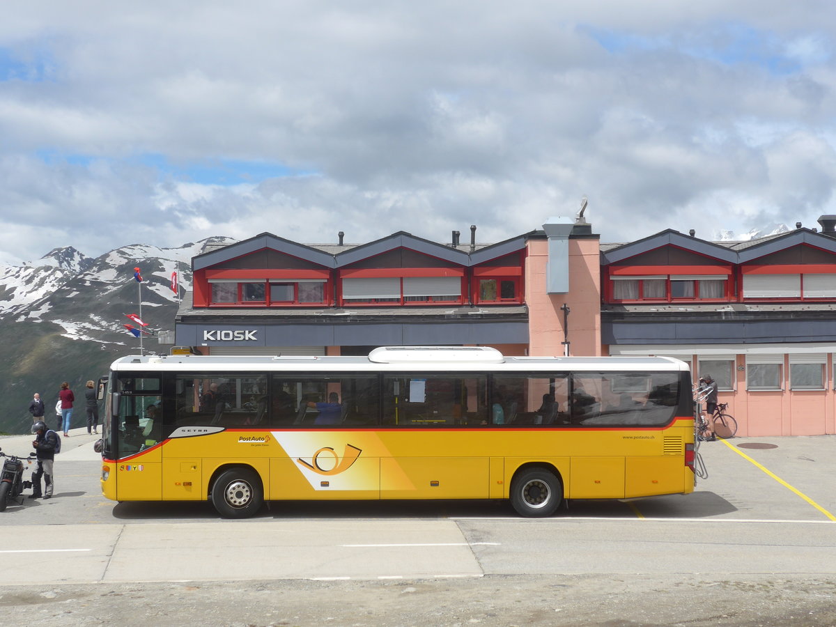 (218'089) - PostAuto Bern - Nr. 70/BE 653'387 - Setra am 21. Juni 2020 in Nufenen, Passh�he