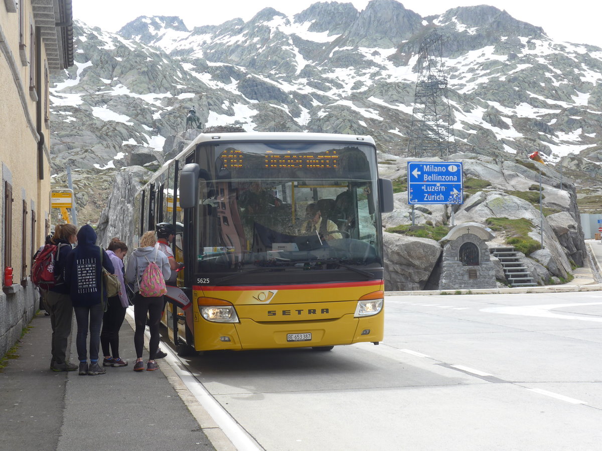 (218'120) - PostAuto Bern - Nr. 70/BE 653'387 - Setra am 21. Juni 2020 in Gotthard, Passh�he