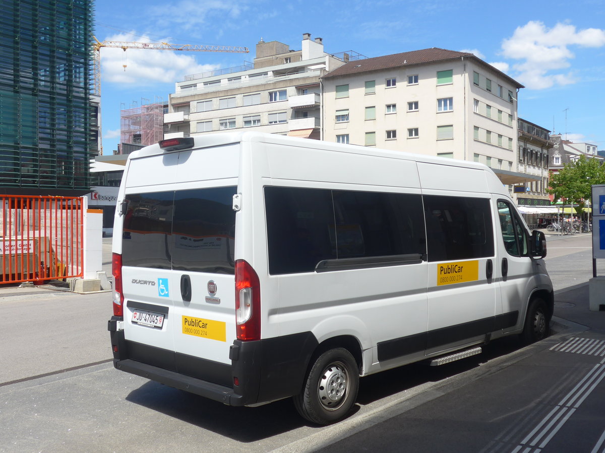 (218'387) - AUNORA, Courfaivre - JU 47'045 - Fiat am 4. Juli 2020 beim Bahnhof Del�mont