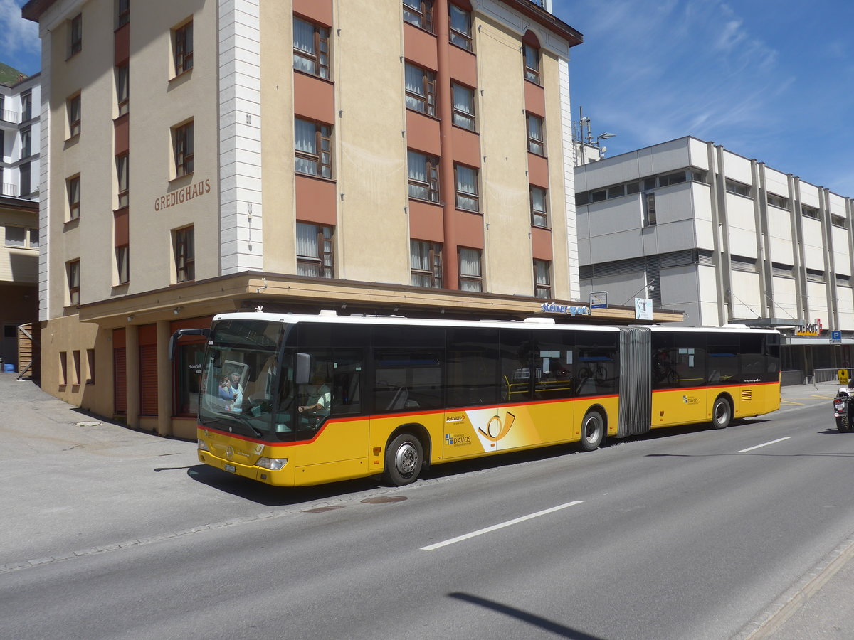 (218'904) - PostAuto Graub�nden - GR 102'356 - Mercedes am 20. Juli 2020 beim Bahnhof Davos Dorf