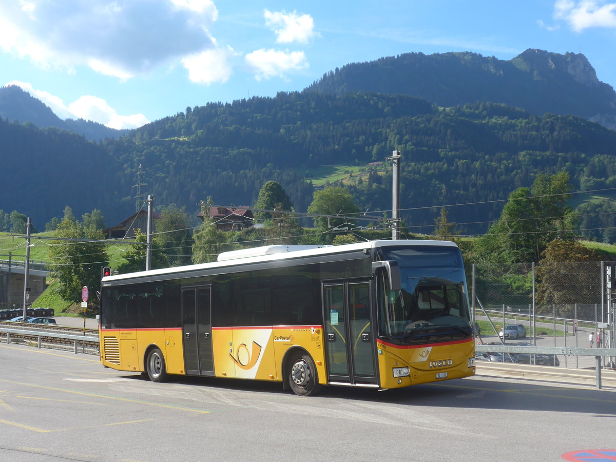 (218'966) - TPC Aigle - Nr. CP09/VD 1332 - Iveco am 25. Juli 2020 beim Bahnhof Le S�pey