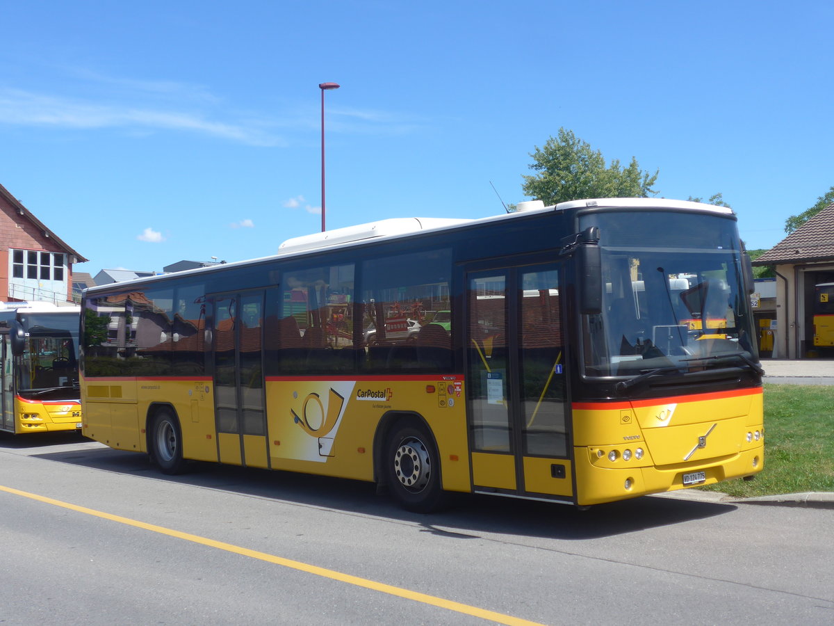 (219'026) - CarPostal Ouest - VD 124'775 - Volvo am 25. Juli 2020 in Thierrens, Gare Routi�re