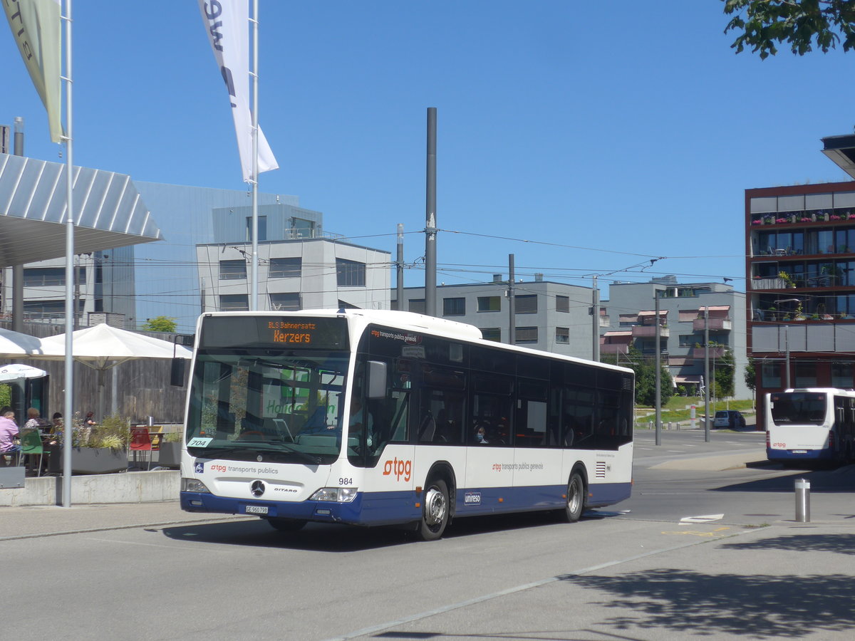 (219'236) - Gen�ve-Tours, Gen�ve - Nr. 984/GE 960'798 - Mercedes am 27. Juli 2020 beim Bahnhof Bern Br�nnen Westside