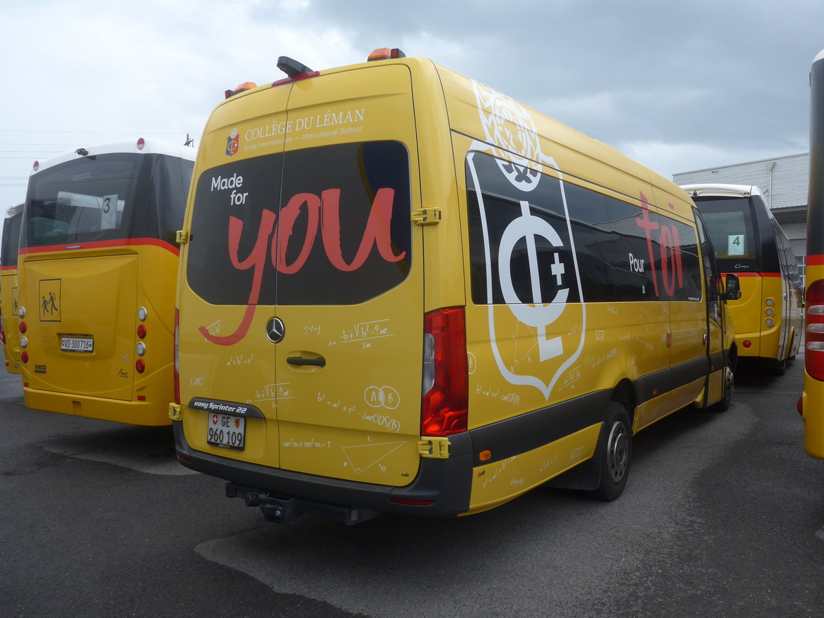 (219'383) - Coll�ge du L�man, Vrsoix - GE 960'109 - Mercedes am 2. August 2020 in Kerzers, Interbus