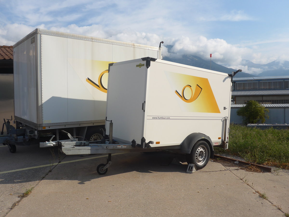 (220'467) - PostAuto Wallis - VS 278'090 - Humbaur Gep�ckanh�nger am 6. September 2020 in Sierre, Garage TSAR