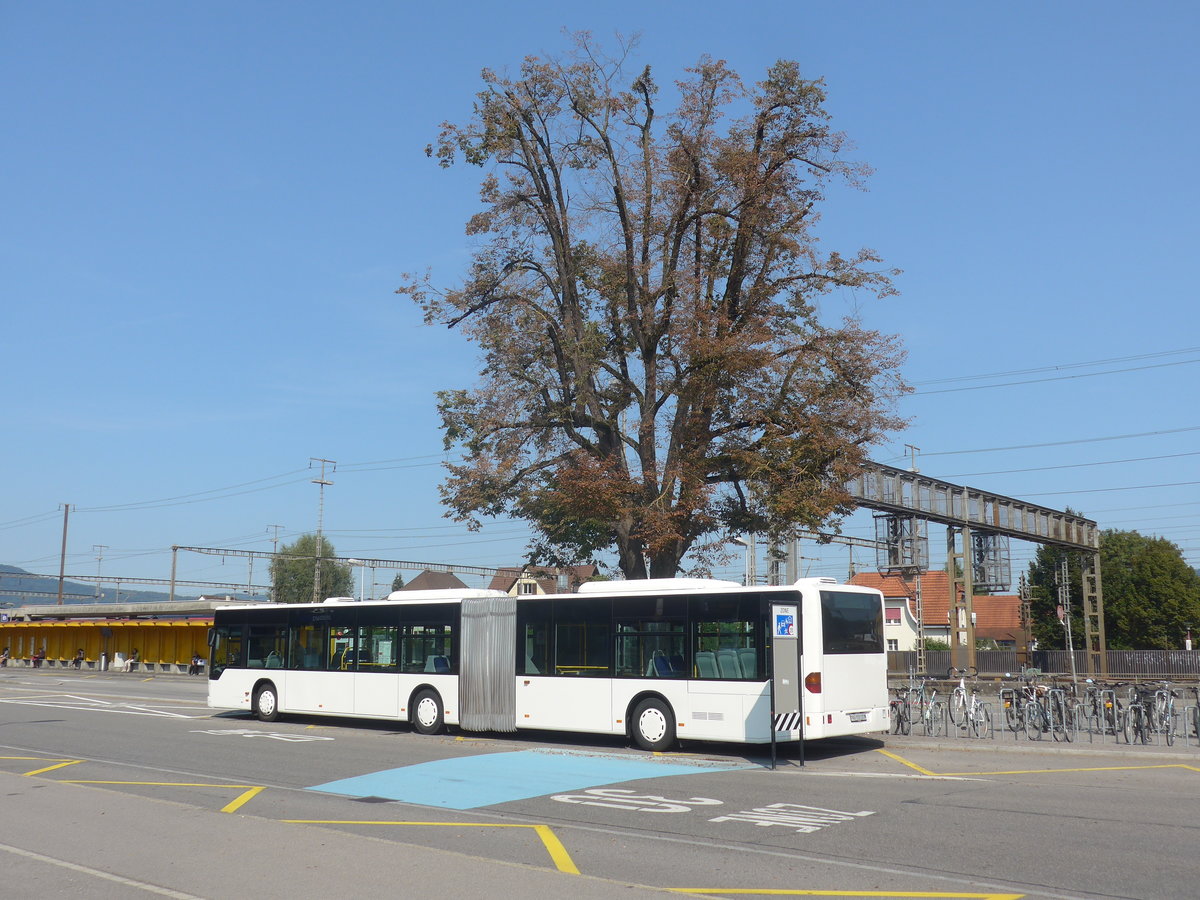 (220'746) - Interbus, Yverdon - Nr. 211/AG 559'331 - Mercedes (ex BVB Basel Nr. 792; ex VZO Gr�ningen Nr. 24) am 13. September 2020 beim Bahnhof Lenzburg (Einsatz Eurobus)