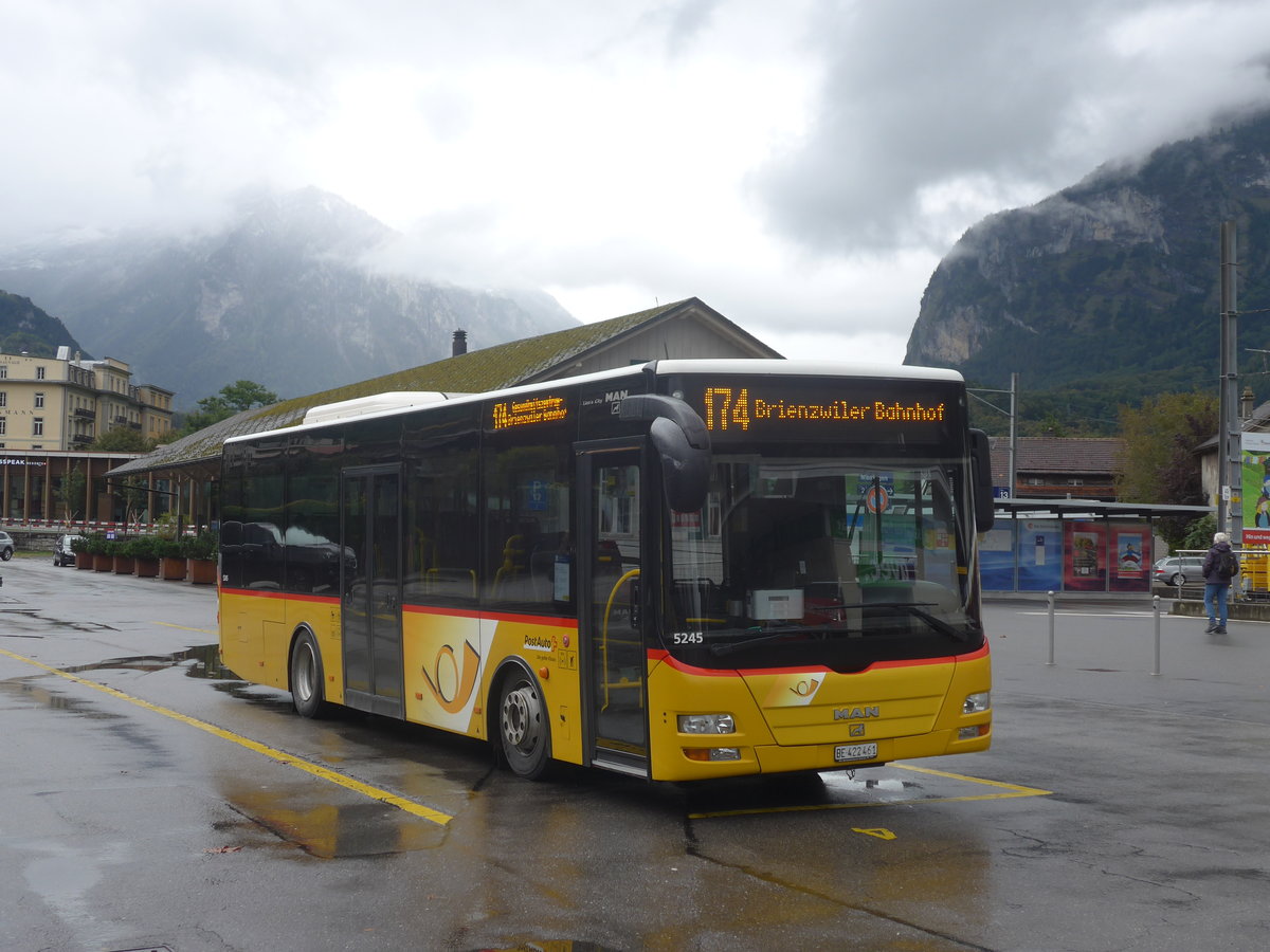 (221'429) - PostAuto Bern - BE 422'461 - MAN/G�ppel (ex AVG Meiringen Nr. 61) am 25. September 2020 in Meiringen, Postautostation