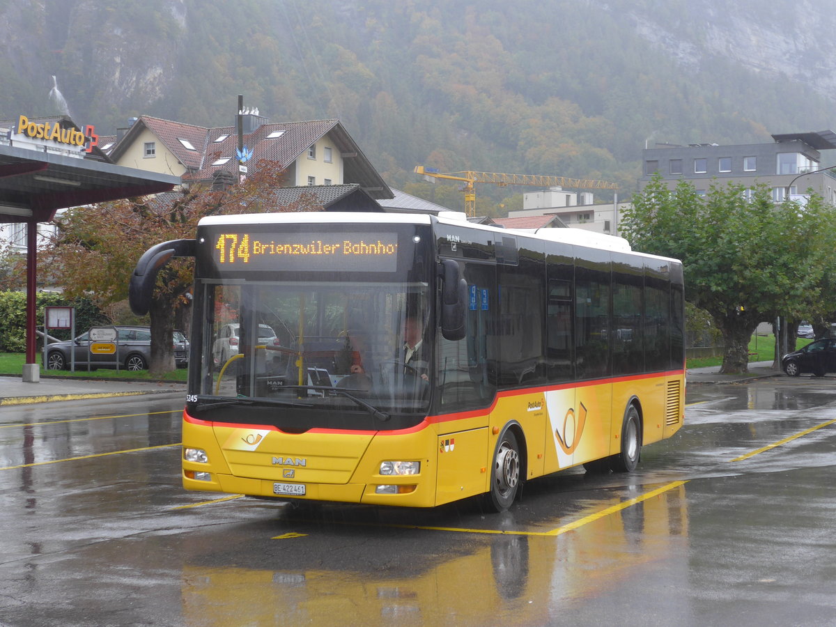 (221'660) - PostAuto Bern - BE 422'461 - MAN/G�ppel (ex AVG Meiringen Nr. 61) am 10. Oktober 2020 in Meiringen, Postautostation