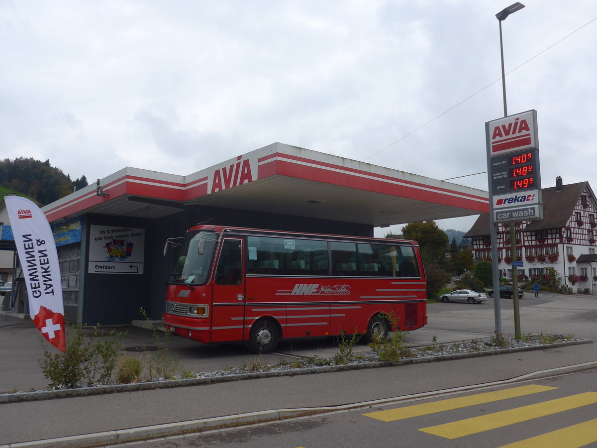 (221'835) - Biegger, Uster - Nr. 31/GL 1946 - Setra (ex AFA Adelboden Nr. 31; ex AFA Adelboden Nr. 10; ex Fr�hlich, Z�rich) am 12. Oktober 2020 in Bauma, Avia-Tankstelle