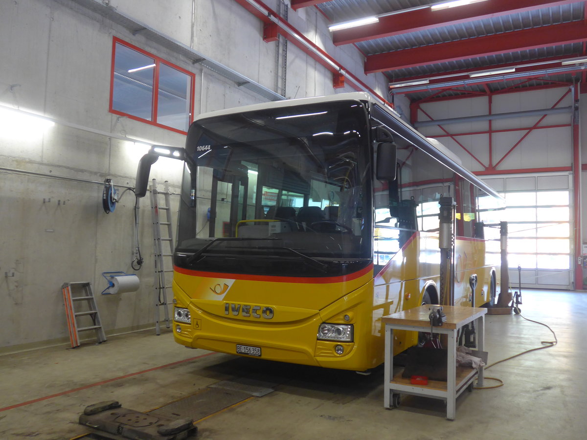 (222'120) - Fl�ck, Brienz - Nr. 9/BE 156'358 - Iveco am 19. Oktober 2020 in Frutigen, Garage AFA