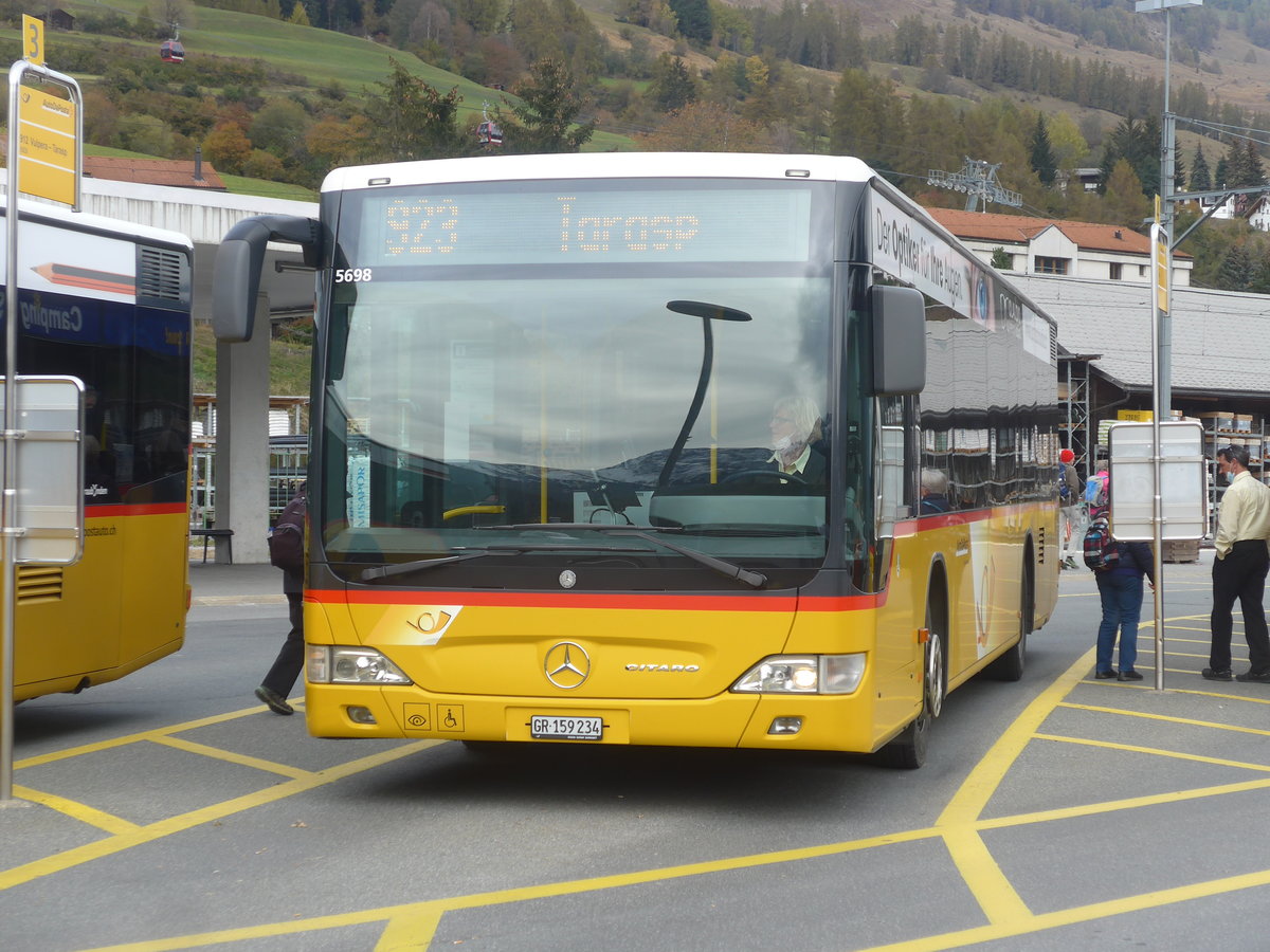 (222'158) - PostAuto Graub�nden - GR 159'234 - Mercedes am 20. Oktober 2020 beim Bahnhof Scuol-Tarasp
