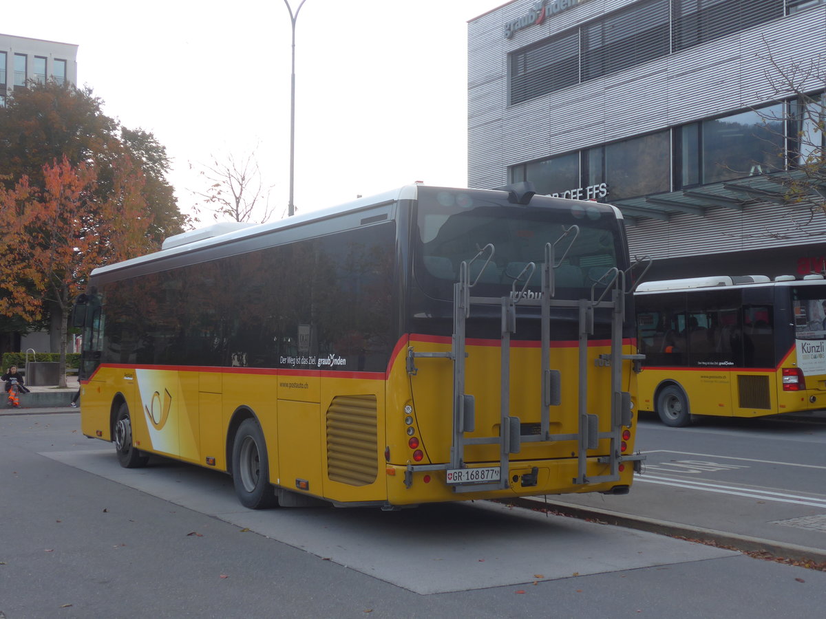 (222'179) - PostAuto Graub�nden - GR 168'877 - Irisbus am 20. Oktober 2020 beim Bahnhof Landquart