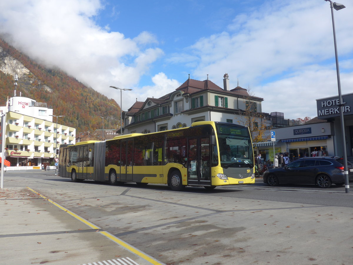 (222'637) - STI Thun - Nr. 164/BE 752'164 - Mercedes am 24. Oktober 2020 beim Bahnhof Interlaken West