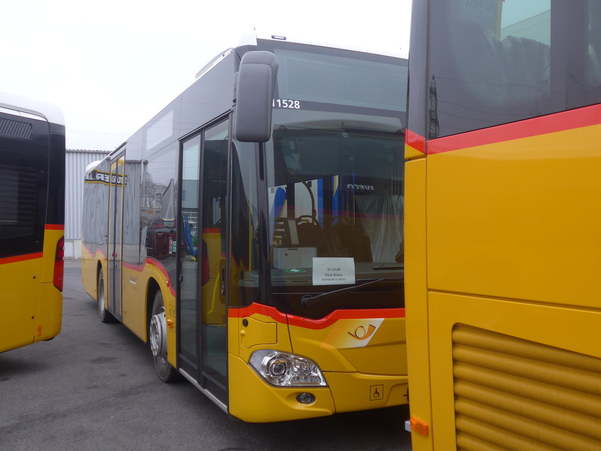 (222'906) - Fl�ck, Brienz - PID 11'528 - Mercedes am 29. November 2020 in Kerzers, Interbus (Teilaufnahme)