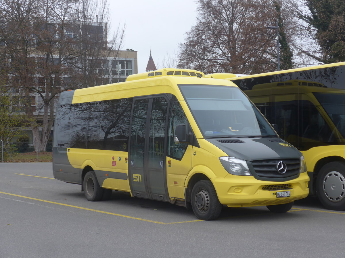 (222'981) - STI Thun - Nr. 4/BE 841'004 - Mercedes am 8. Dezember 2020 bei der Schiffl�ndte Thun