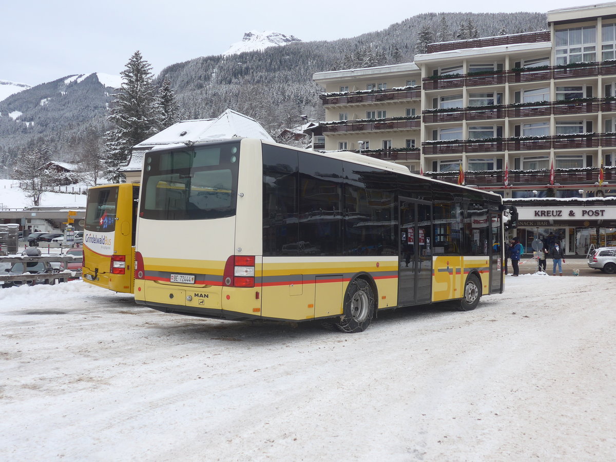 (223'147) - Grindelwaldbus, Grindelwald - Nr. 17/BE 72'444 - MAN/G�ppel (ex STI Thun Nr. 133) am 27. Dezember 2020 beim Bahnhof Grindelwald