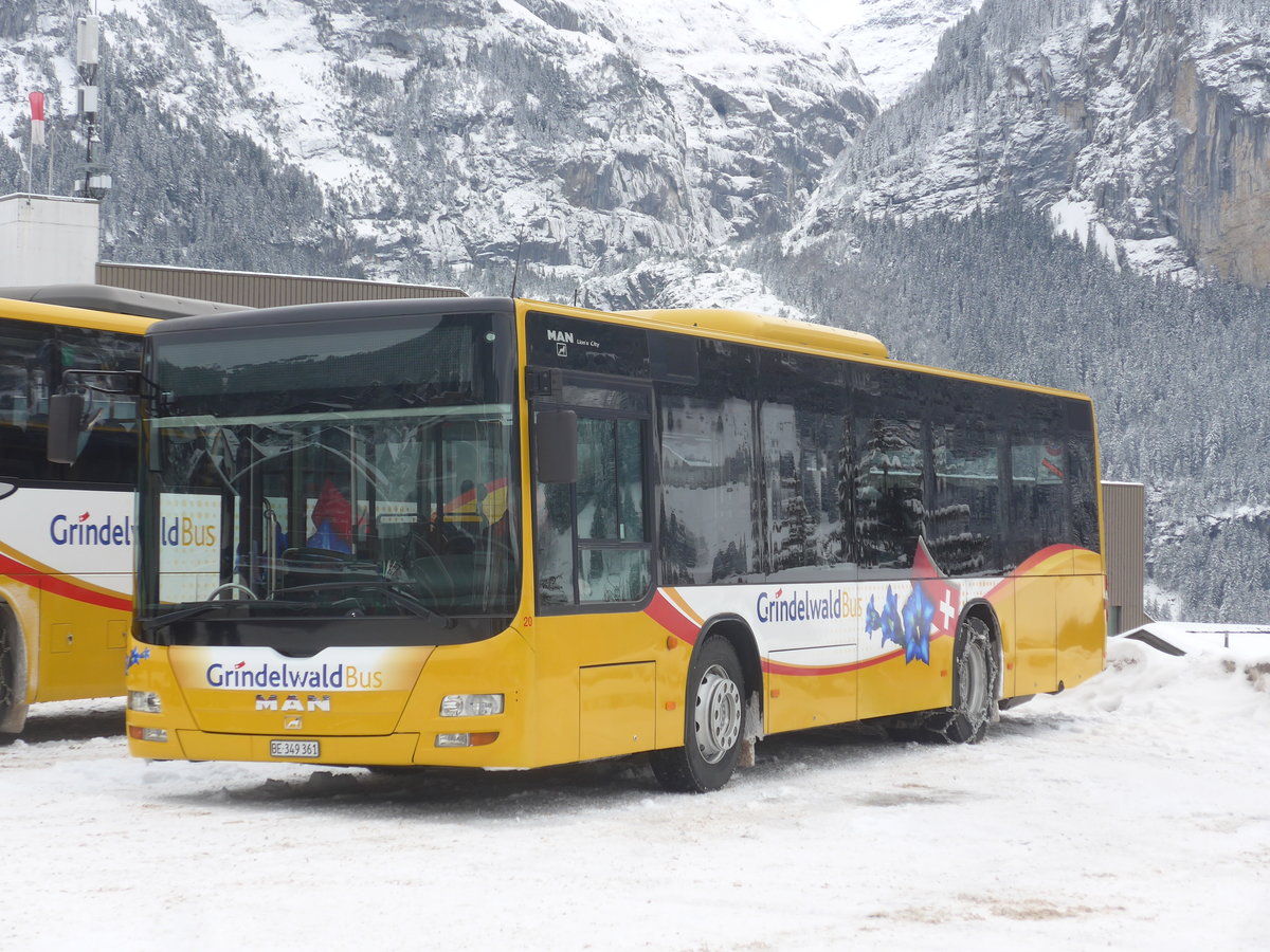 (223'149) - Grindelwaldbus, Grindelwald - Nr. 20/BE 349'361 - MAN/G�ppel am 27. Dezember 2020 beim Bahnhof Grindelwald