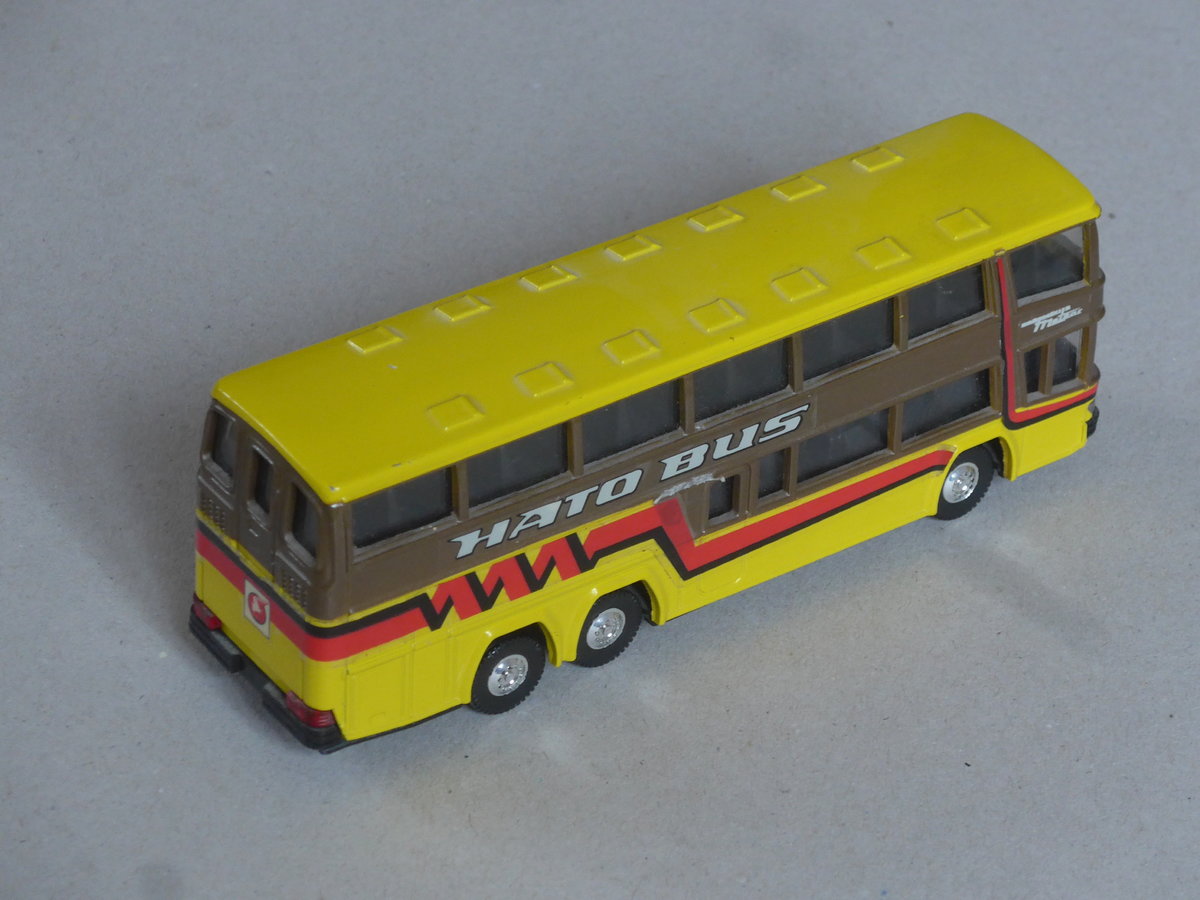 (223'318) - Aus Japan: Hato Bus, Tokio - Dr�gm�ller am 30. Januar 2021 in Thun (Modell)