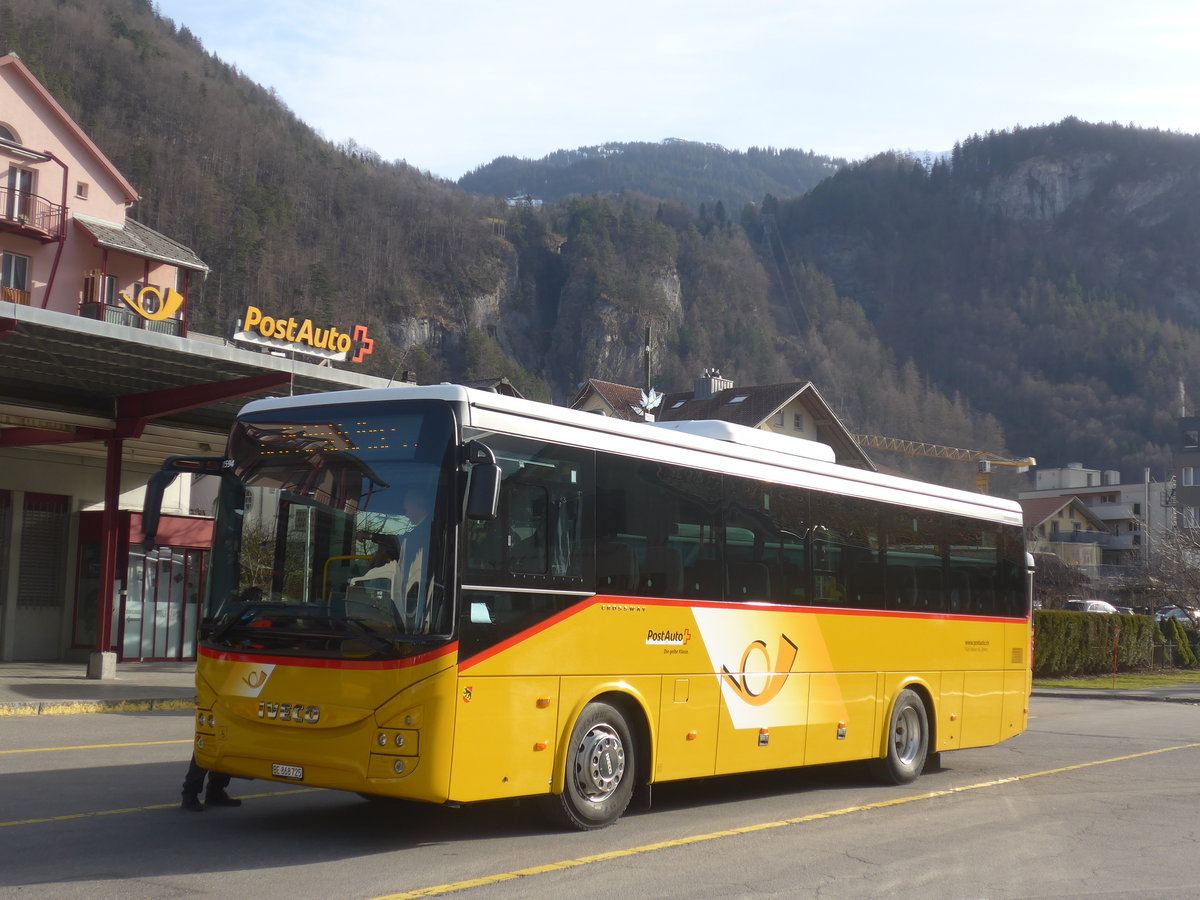 (223'764) - Fl�ck, Brienz - Nr. 25/BE 868'725 - Iveco am 26. Februar 2021 in Meiringen, Postautostation