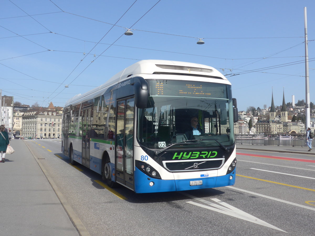 (223'791) - VBL Luzern - Nr. 80/LU 250'396 - Volvo am 26. Februar 2021 in Luzern, Bahnhofbr�cke