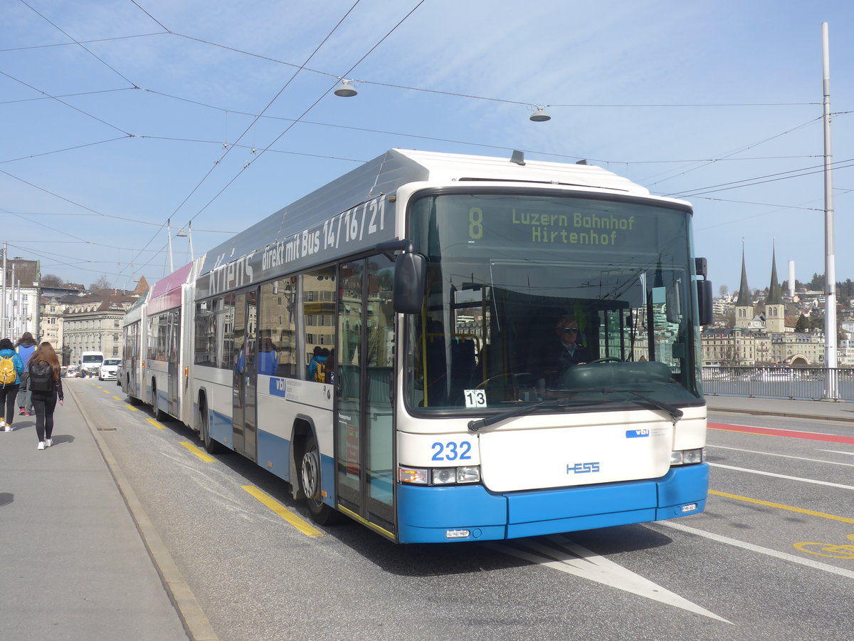 (223'810) - VBL Luzern - Nr. 232 - Hess/Hess Doppelgelenktrolleybus am 26. Februar 2021 in Luzern, Bahnhofbr�cke