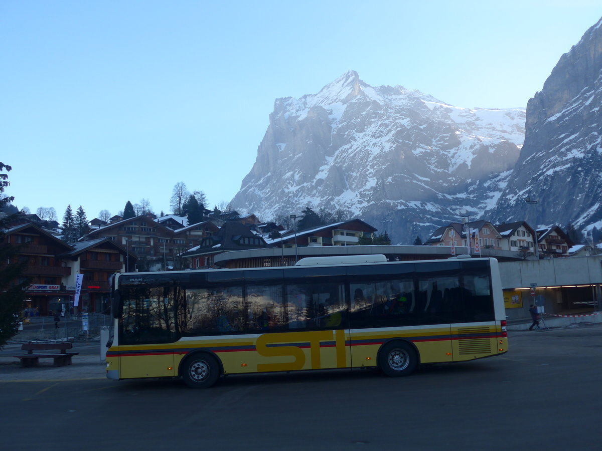 (223'827) - Grindelwaldbus, Grindelwald - Nr. 17/BE 72'444 - MAN/G�ppel (ex STI Thun Nr. 133) am 28. Februar 2021 beim Bahnhof Grindelwald