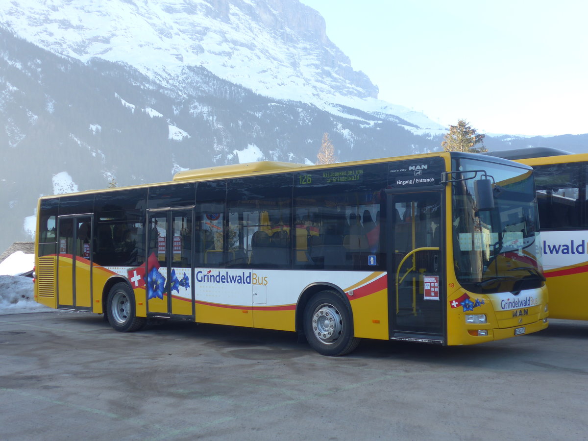(223'831) - Grindelwaldbus, Grindelwald - Nr. 18/BE 382'871 - MAN/G�ppel am 28. Februar 2021 beim Bahnhof Grindelwald