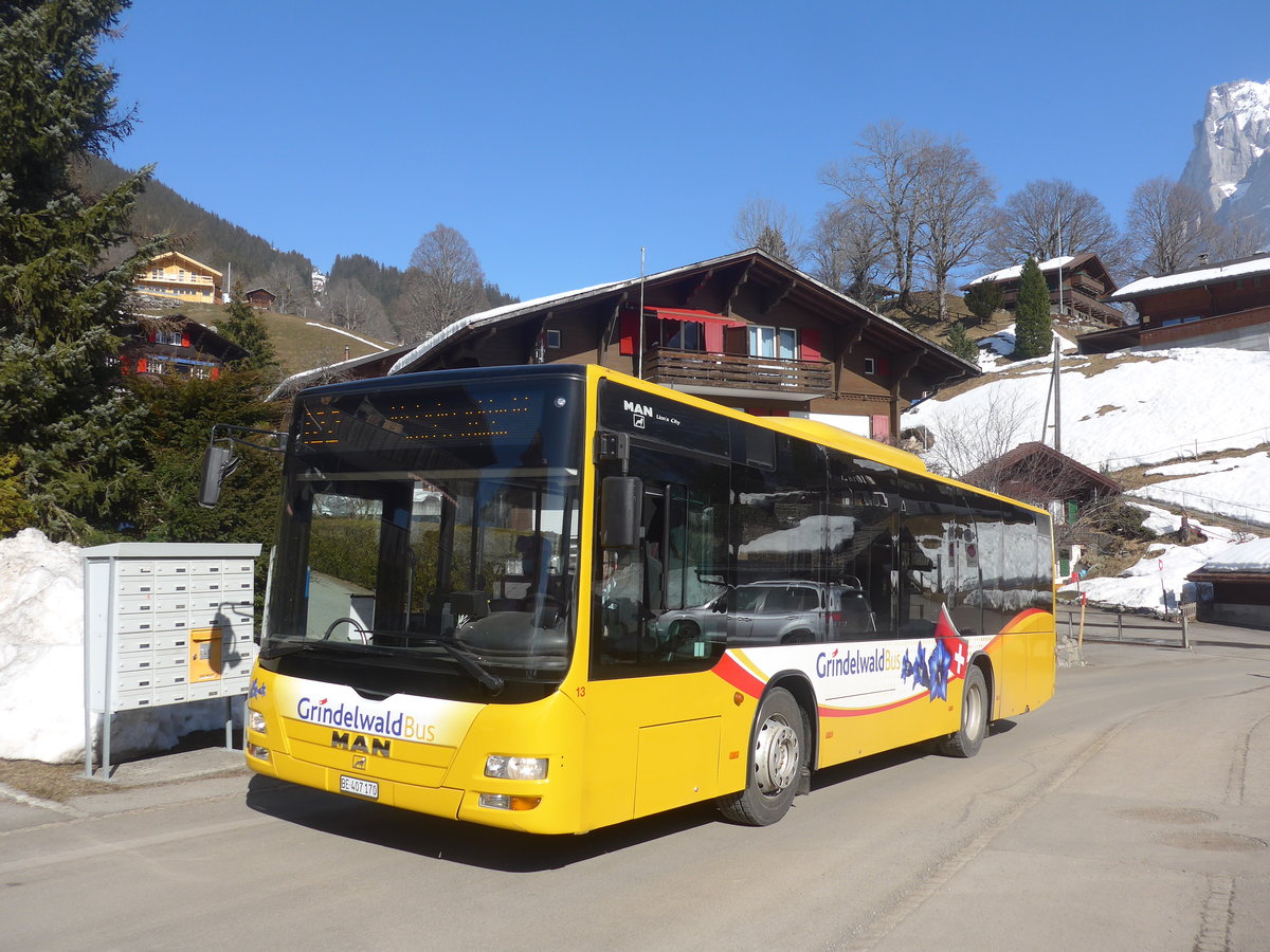 (223'874) - Grindelwaldbus, Grindelwald - Nr. 13/BE 407'170 - MAN/G�ppel am 28. Februar 2021 in Grindelwald, Terrassenweg