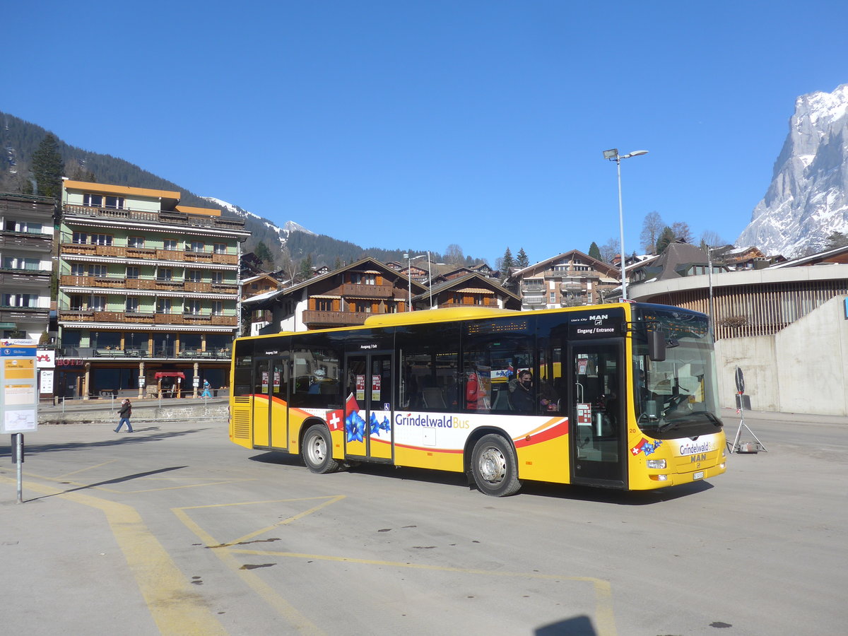 (223'889) - Grindelwaldbus, Grindelwald - Nr. 20/BE 349'361 - MAN/G�ppel am 28. Februar 2021 beim Bahnhof Grindelwald