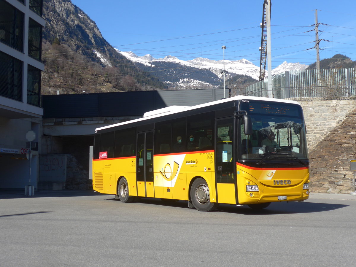 (223'917) - Autotour, Visp - VS 48'333 - Iveco (ex VS 455'577) am 2. M�rz 2021 beim Bahnhof Brig
