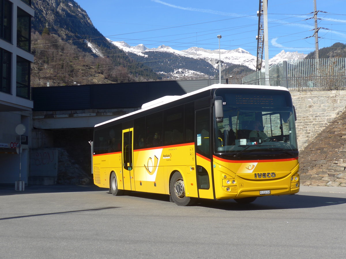 (223'926) - PostAuto Wallis - VS 516'248 - Iveco am 2. M�rz 2021 beim Bahnhof Brig