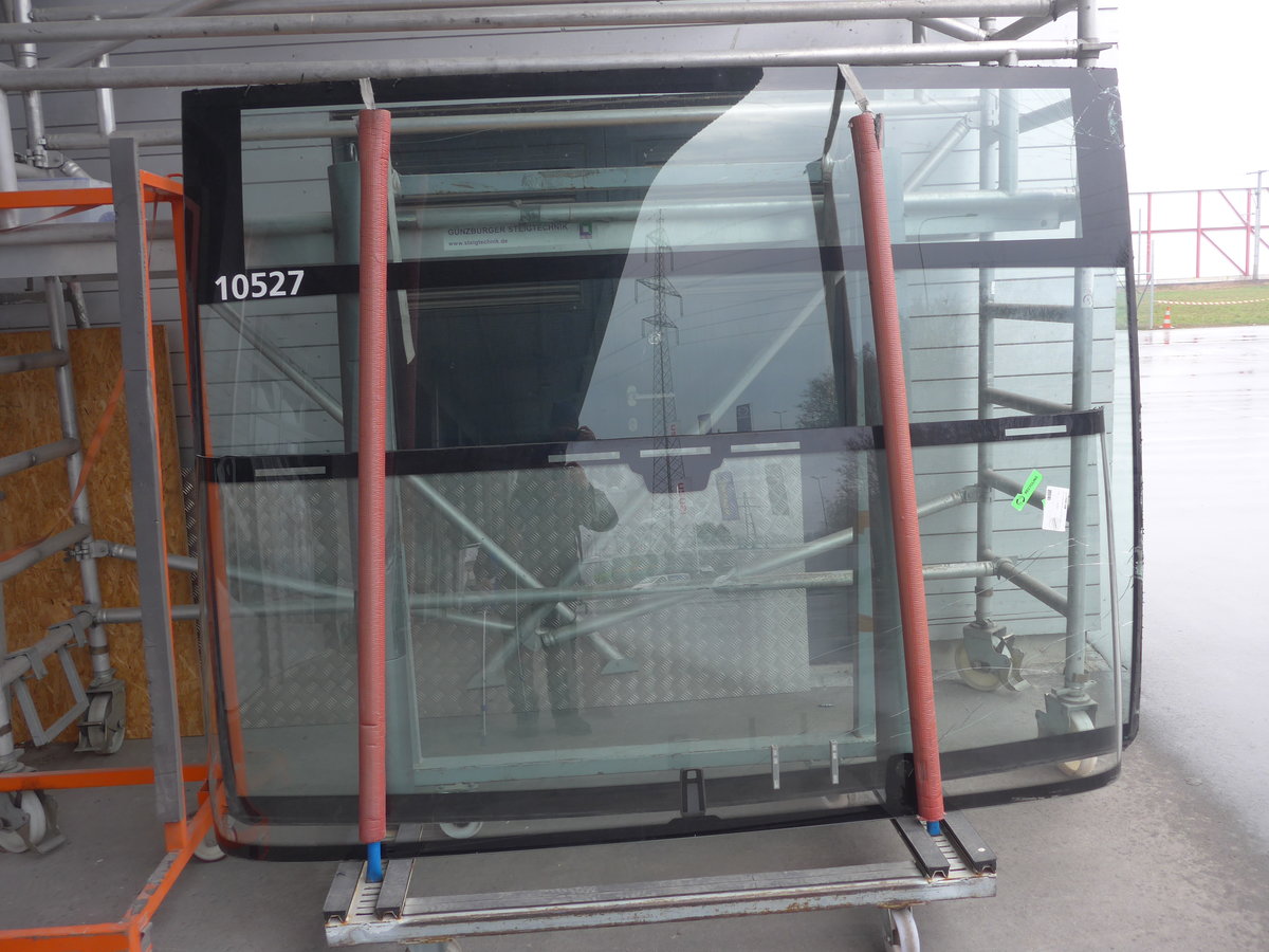 (223'992) - CarPostal Ouest - VD 2704 - Mercedes (ex TPB, S�deilles) am 7. M�rz 2021 in Kerzers, Interbus (Detailaufnahme)