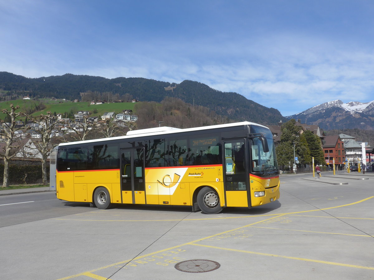 (224'059) - PostAuto Zentralschweiz - Nr. 3/OW 10'006 - Irisbus (ex Dillier, Sarnen Nr. 3) am 13. M�rz 2021 beim Bahnhof Sarnen