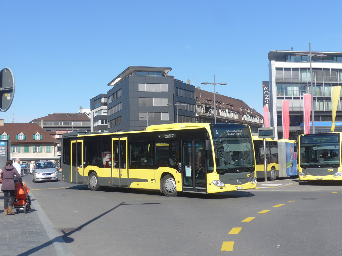 (224'333) - STI Thun - Nr. 407/BE 838'407 - Mercedes am 21. M�rz 2021 beim Bahnhof Thun