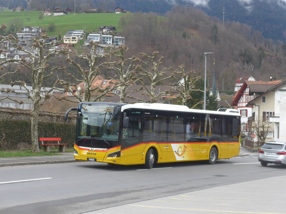 (224'358) - PostAuto Zentralschweiz - Nr. 7/OW 10'040 - MAN am 27. M�rz 2021 beim Bahnhof Sarnen (1. Einsatztag!)
