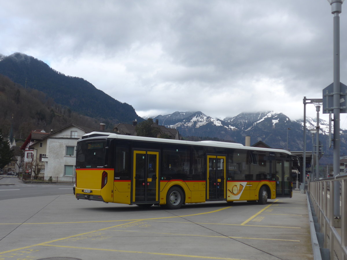 (224'375) - PostAuto Zentralschweiz - Nr. 7/OW 10'040 - MAN am 27. M�rz 2021 beim Bahnhof Sarnen (1. Einsatztag!)