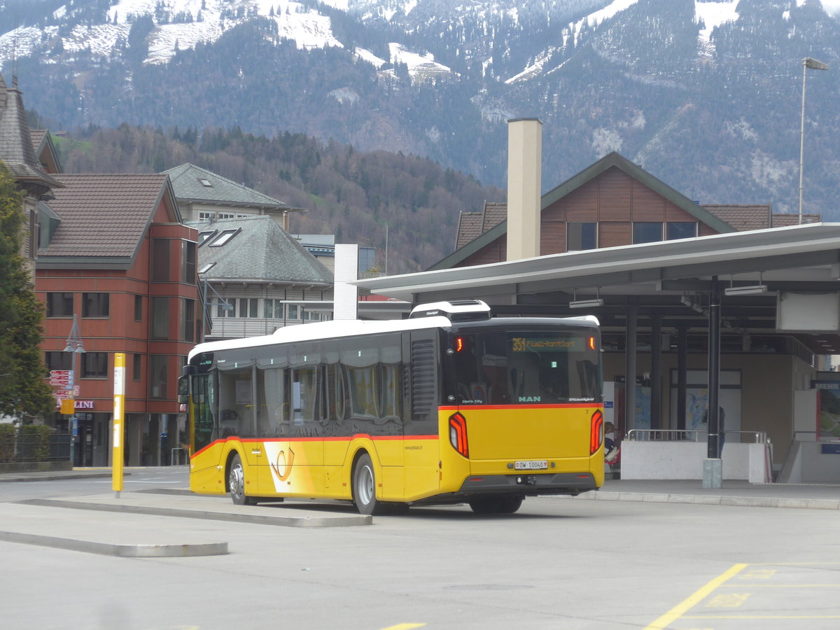 (224'376) - PostAuto Zentralschweiz - Nr. 7/OW 10'040 - MAN am 27. M�rz 2021 beim Bahnhof Sarnen (1. Einsatztag!)
