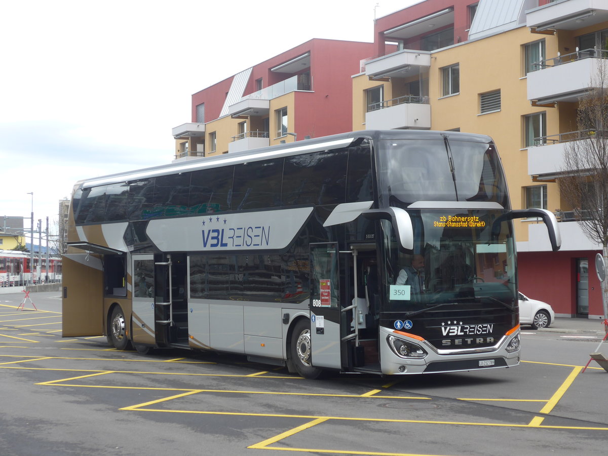 (224'429) - VBL Luzern - Nr. 808/LU 212'789 - Setra am 27. M�rz 2021 beim Bahnhof Stansstad