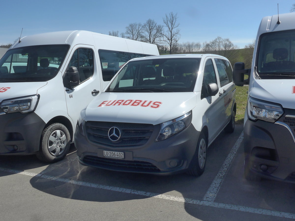 (224'933) - H�fliger, Sursee - Nr. 23/LU 206'402 - Mercedes am 11. April 2021 in Ruswil, Garage ARAG