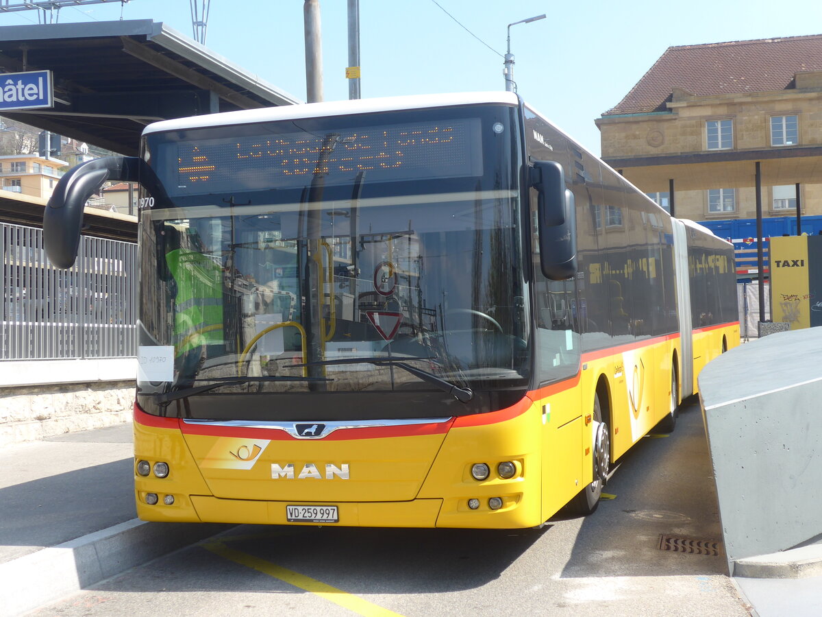 (225'060) - CarPostal Ouest - VD 259'997 - MAN am 17. April 2021 beim Bahnhof Neuch�tel