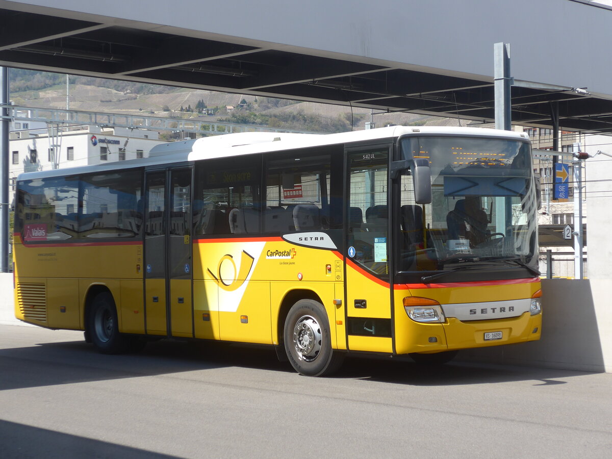 (225'125) - Ev�quoz, Erde - VS 16'098 - Setra am 19. April 2021 in Sierre, Busbahnhof